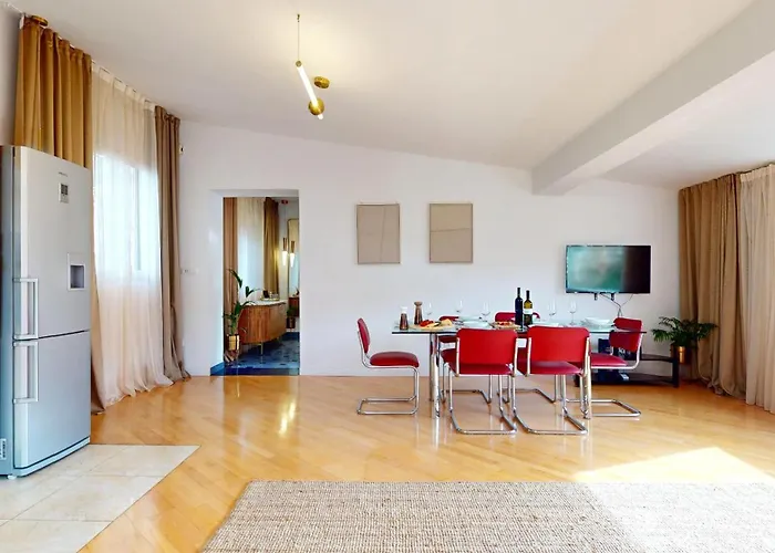 Old Town Apartment